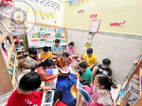 HOẠT ĐỘNG LỚP THƯ VIỆN