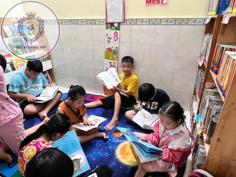 HOẠT ĐỘNG LỚP THƯ VIỆN